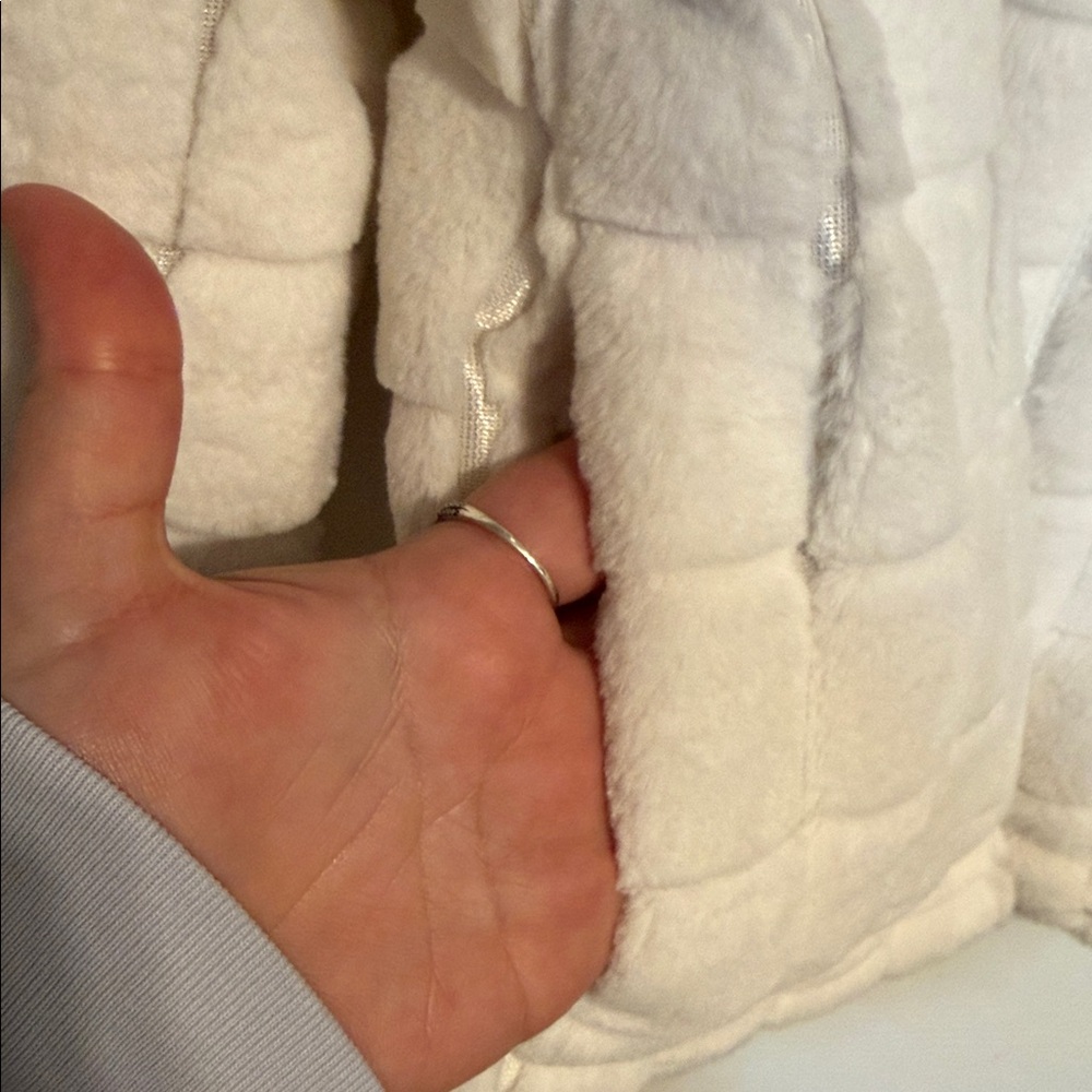 First Love White Teddy Jacket ⭐️NWOT⭐️ - Picture 5 of 7